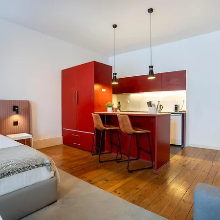 Calacatta Housing