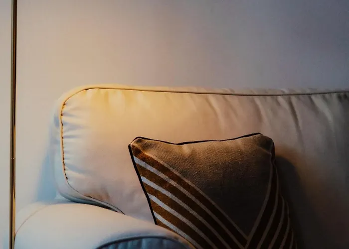 Calacatta Housing * Porto